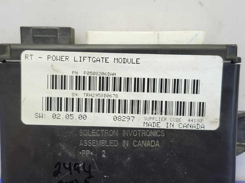 2009-2010 Volkswagen Routan Power Lift-Gate Control Module OEM 5082068AH