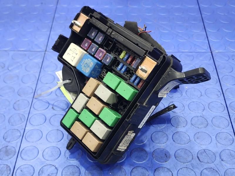 2012-2014 Hyundai Veloster Engine Fuse Box Relay Junction Box OEM 912362V625