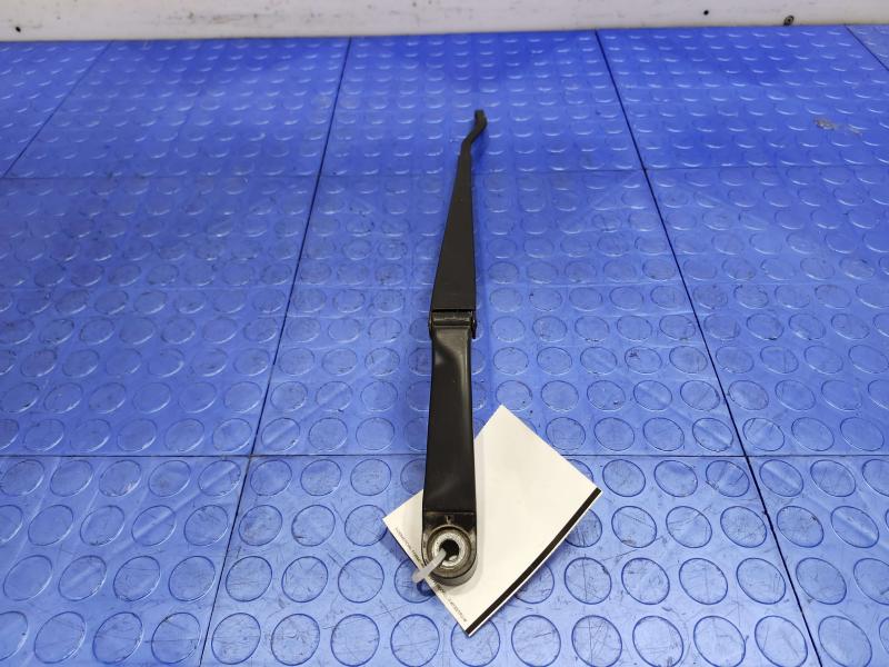 2003 Toyota 4Runner Wiper Arm