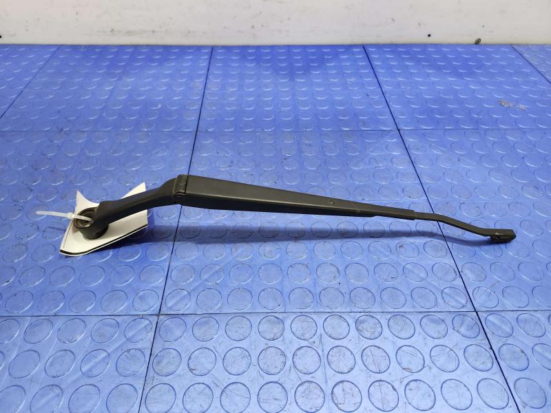 2003 Toyota 4Runner Wiper Arm