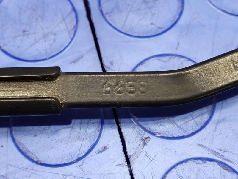 2003 Toyota 4Runner Wiper Arm