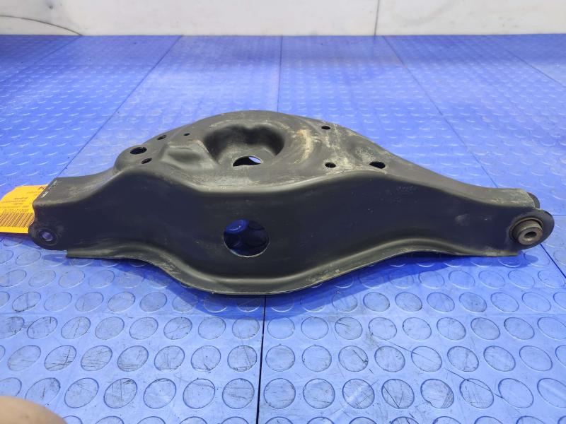2013 Nissan Pathfinder Lower Control Arm Rr