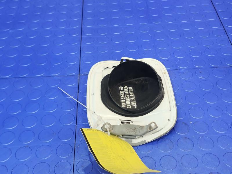 2014 Acura RLX Fuel Tank Door