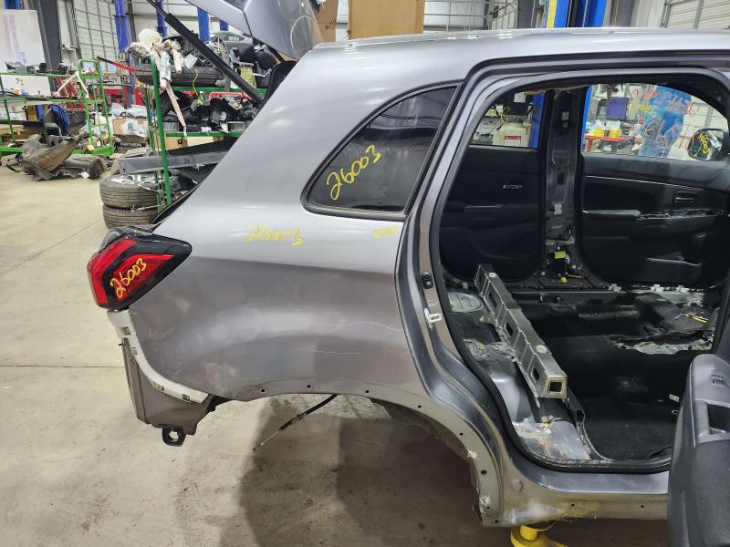 2020 Mitsubishi Outlander Sport Quarter Panel