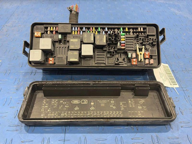 2016 Land Rover Range Rov Cabin Fuse Box