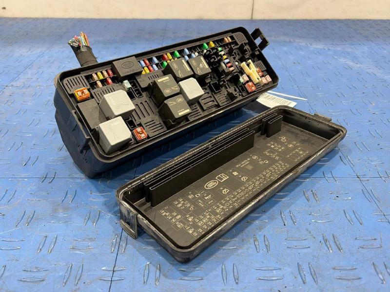 2016 Land Rover Range Rov Cabin Fuse Box