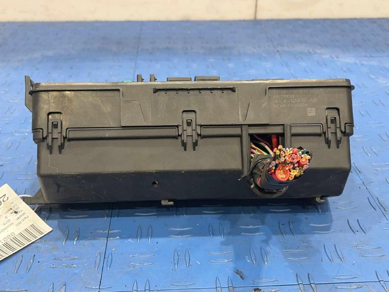 2016 Land Rover Range Rov Cabin Fuse Box