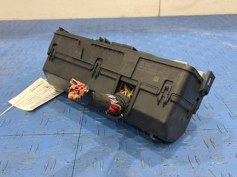 2016 Land Rover Range Rov Cabin Fuse Box