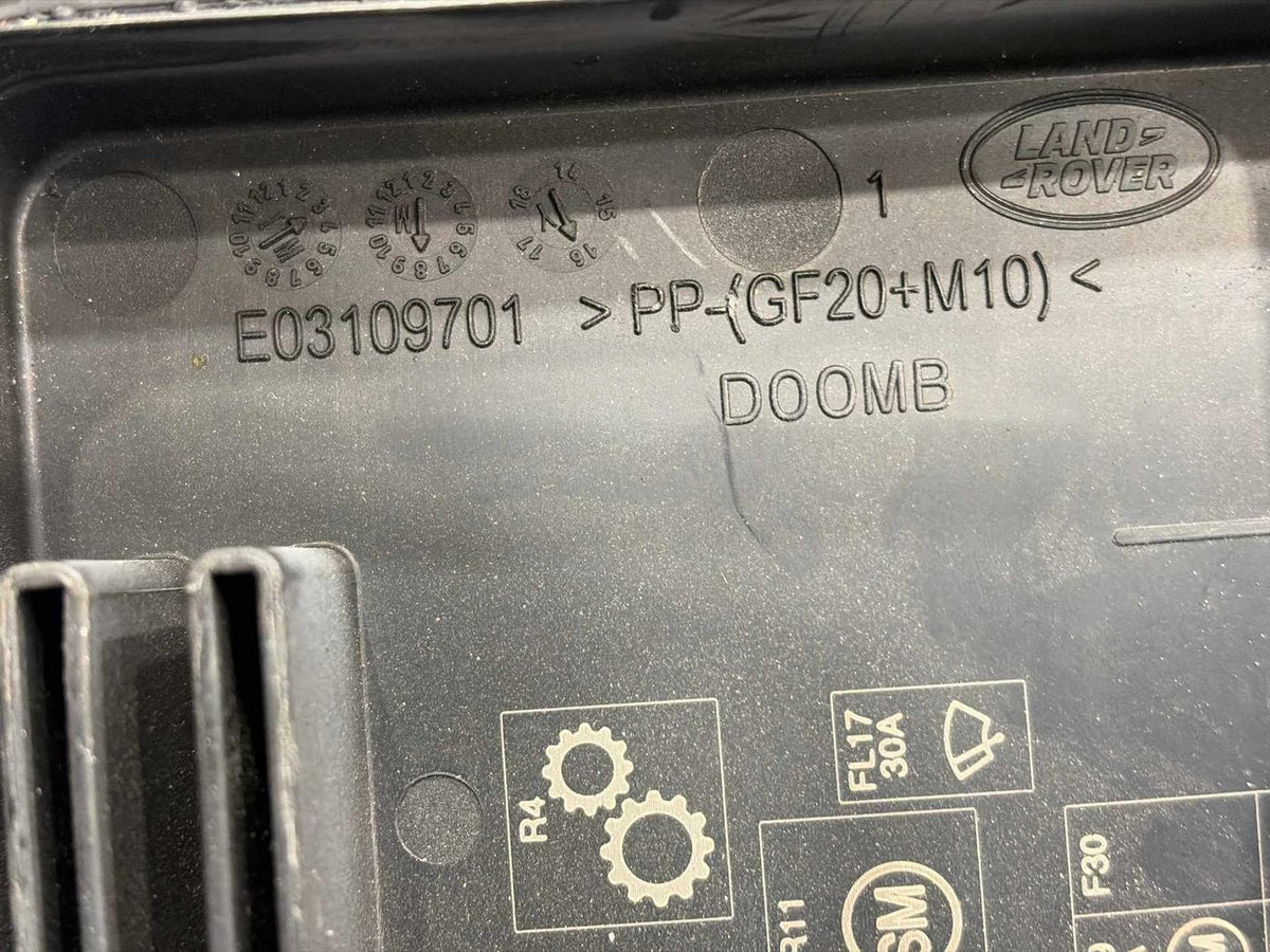 2016 Land Rover Range Rov Cabin Fuse Box