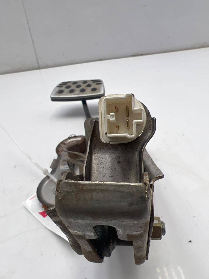 2001 - 2005 Toyota Celica Brake Pedal Assembly with Bracket OEM 55106-20451