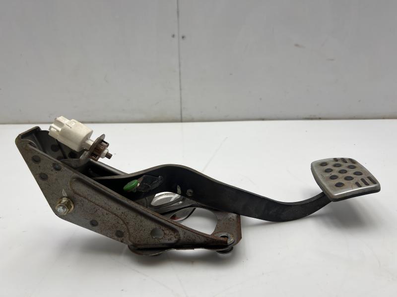 2001 - 2005 Toyota Celica Brake Pedal Assembly with Bracket OEM 55106-20451