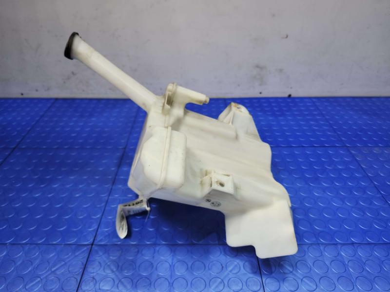 2015 Toyota Prius Washer Bottle