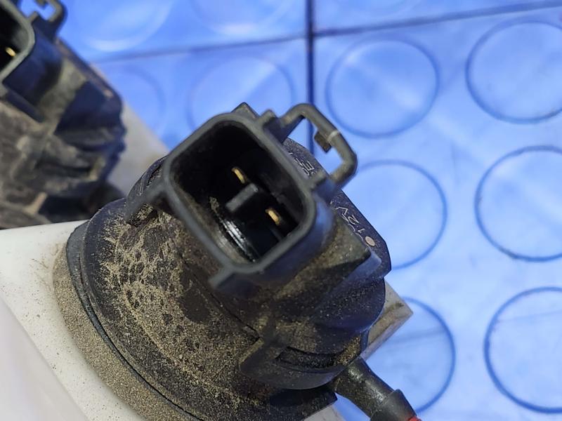 2015 Toyota Prius Washer Bottle