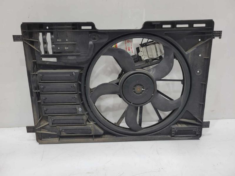 2013 - 2016 Ford Escape Engine Cooling Fan Assembly OEM CV6Z8C607J