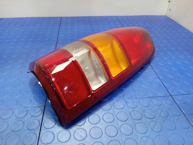 1999 GMC Sierra 1500 Tail Light Assembly