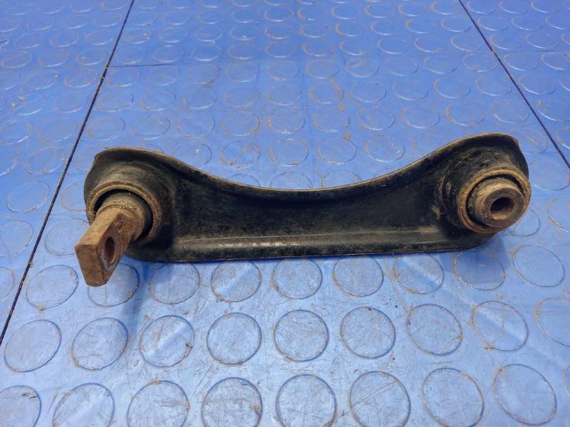 2001 Honda CR-V Upper Control Arm Rear