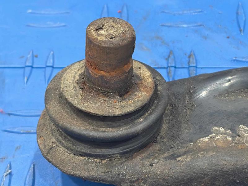 2012 Jeep Compass Lower Control Arm Front