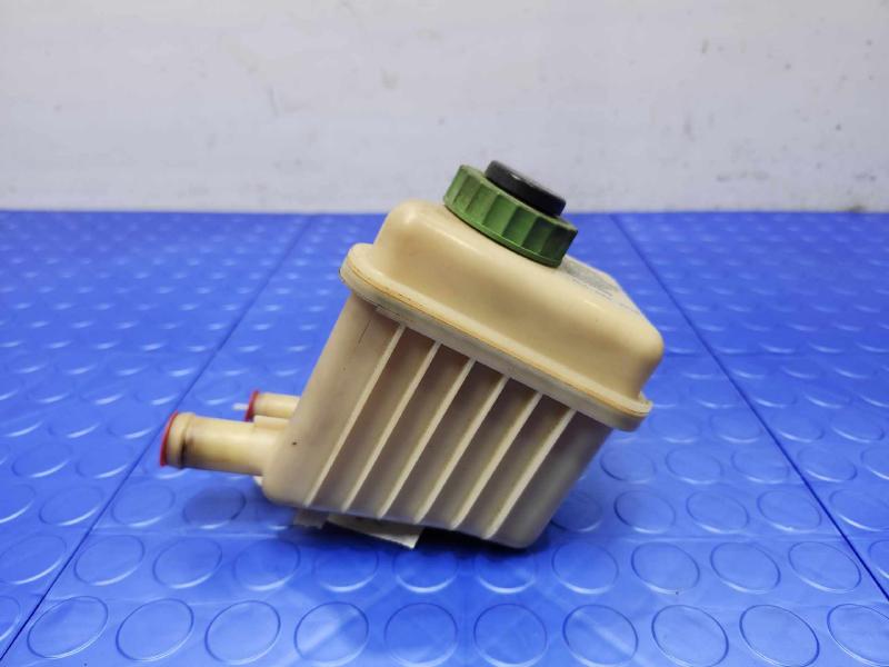 2004-2017 Volkswagen Touareg Power Steering Fluid Reservoir OEM 7L6422371E