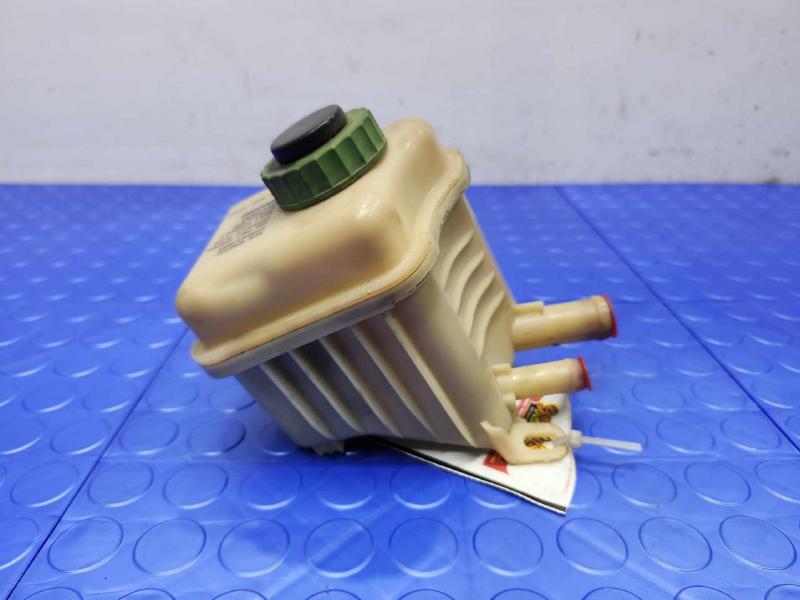 2004-2017 Volkswagen Touareg Power Steering Fluid Reservoir OEM 7L6422371E