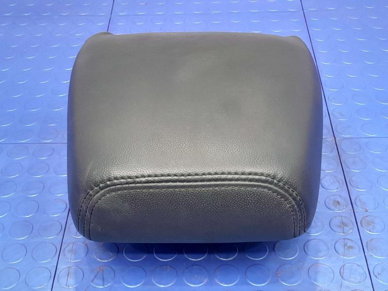 2016 Dodge Challenger Headrest
