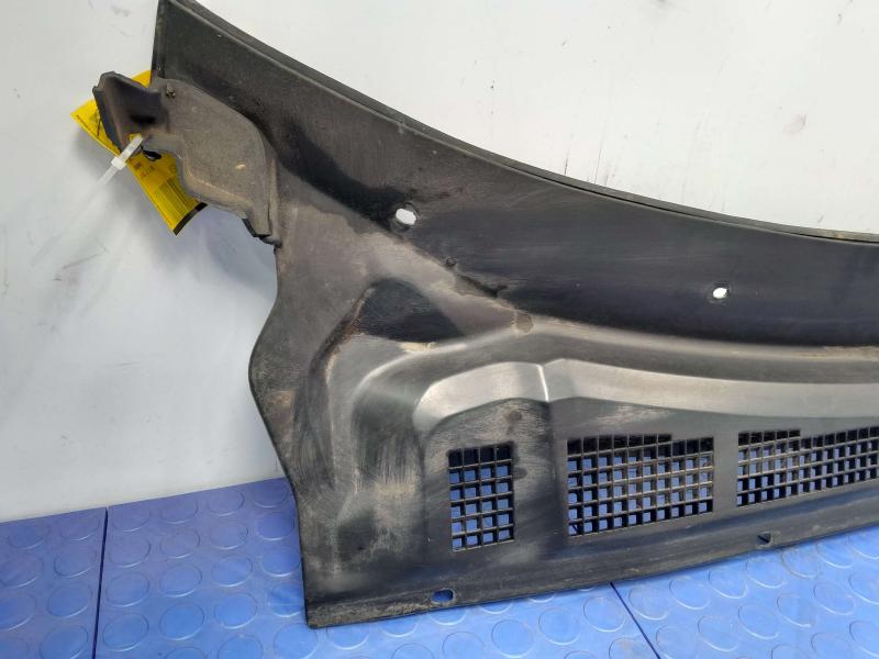 1986 - 1989 Honda Accord Cowl Panel Cover Top Grille OEM 61211-SE0-A01