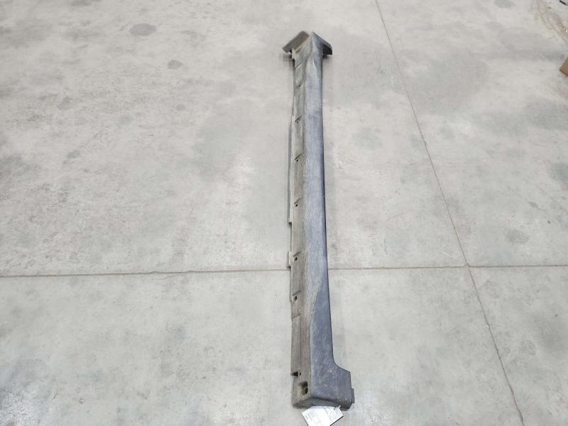 2016 Nissan Rogue Rocker Moulding
