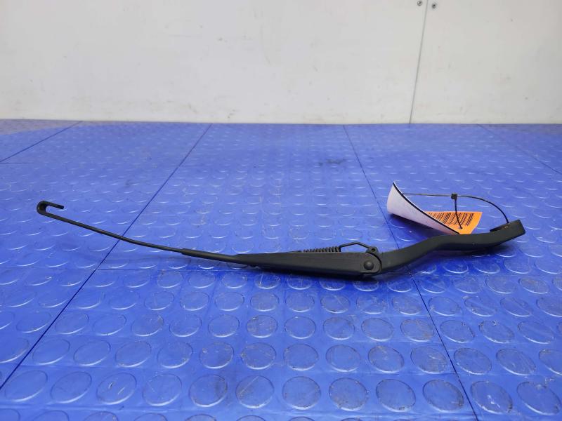 2012 Jeep Liberty Wiper Arm