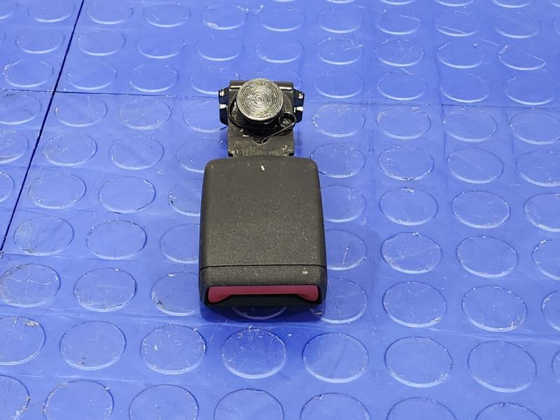 2018 Audi A4 Rear Seat Belt