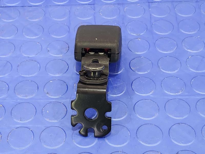 2018 Audi A4 Rear Seat Belt