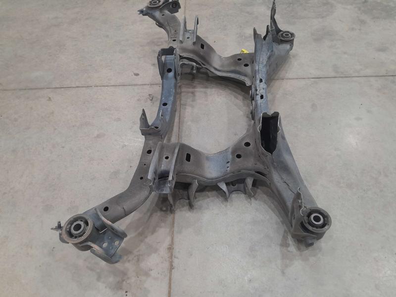 2014 Subaru Forester Crossmember/Cradle/Undercarria