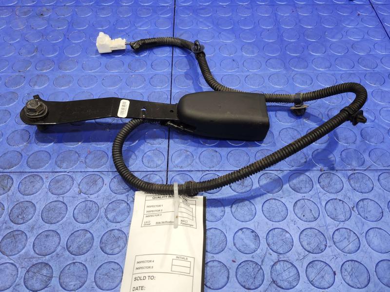 2011 Honda Pilot Front Seat Belt