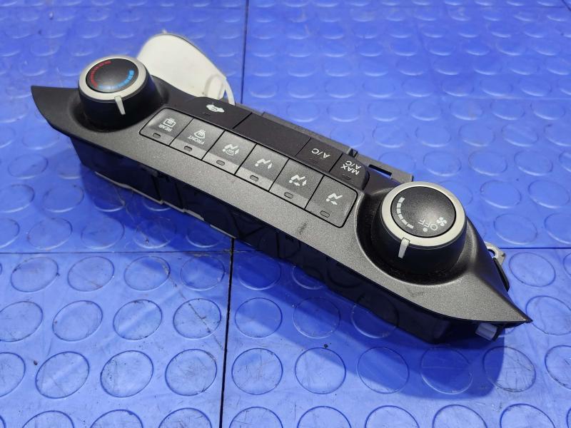 2013 Honda CR-V Heater A/C Control