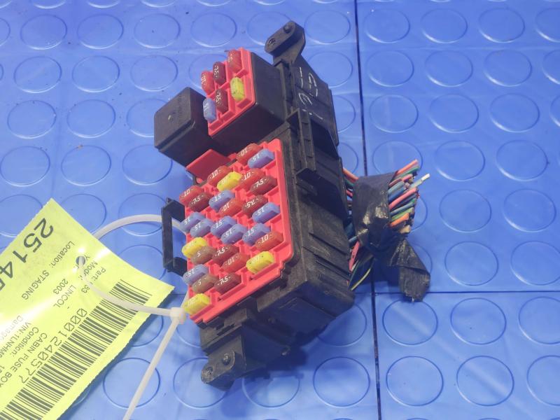 2003-2005 Lincoln Towncar Cabin Fuse Box Relay Junction Block Genuine OEM