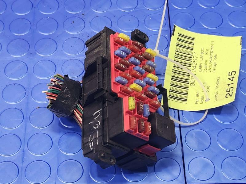 2003-2005 Lincoln Towncar Cabin Fuse Box Relay Junction Block Genuine OEM