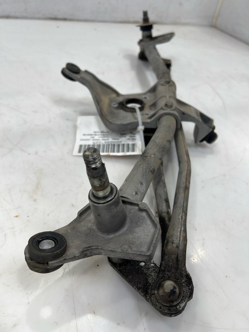 2009 - 2015 Honda Pilot Windshield Wiper Linkage Transmission OEM 76530SZAA01