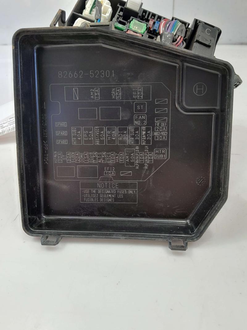2014 Scion xD Engine Fuse Box Relay Junction Block OEM 8274121040