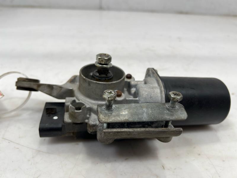 2010 GMC Terrain Wiper Motor Front