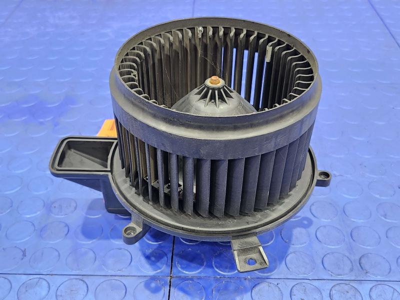 2017 Dodge Grand Caravan Blower Motor