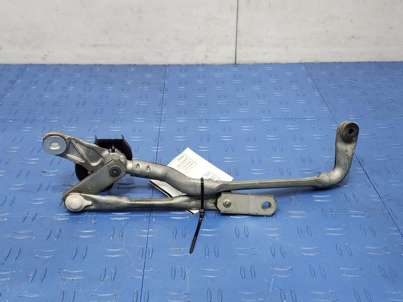 2013 Toyota Yaris Wiper Trans. Linkage