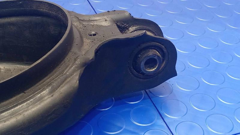 2013 Ford Escape Lower Control Arm Rr