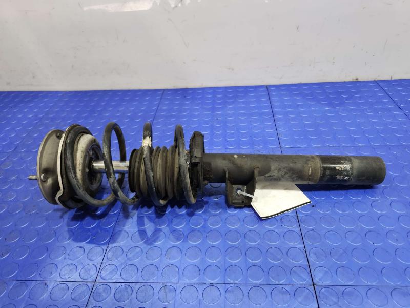 2008 BMW 128i Strut Assembly