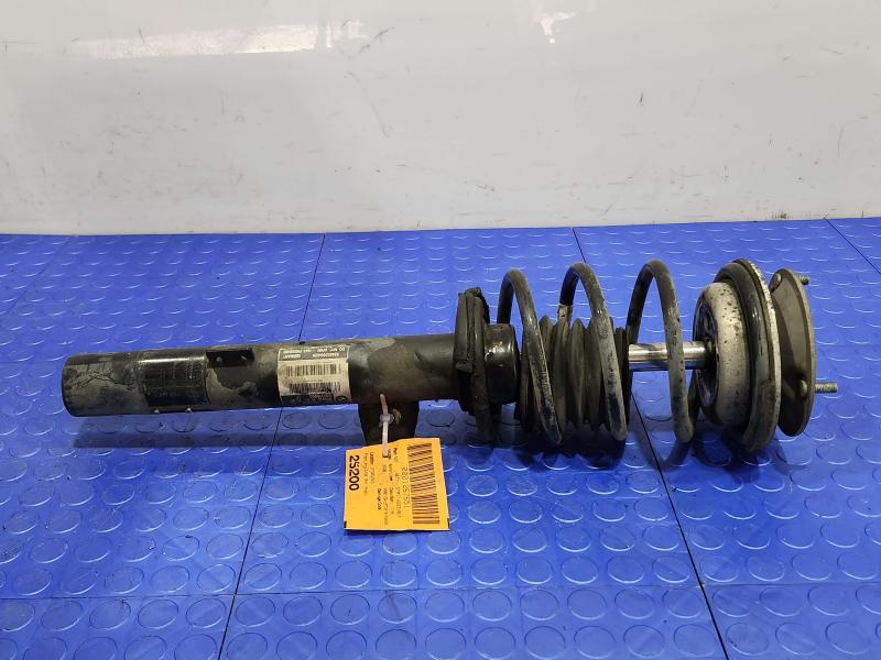 2008 BMW 128i Strut Assembly
