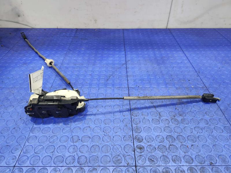 2015 Volkswagen Golf Front Door Latch