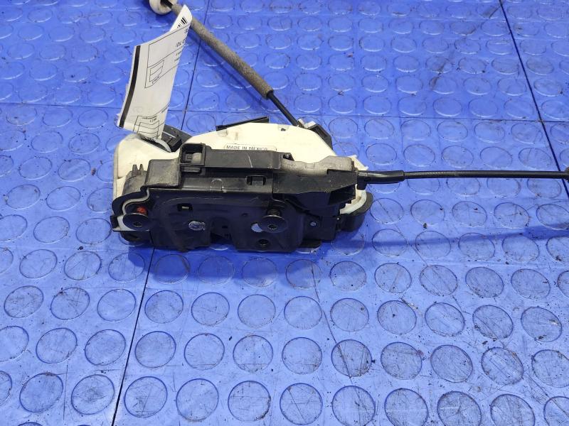 2015 Volkswagen Golf Front Door Latch