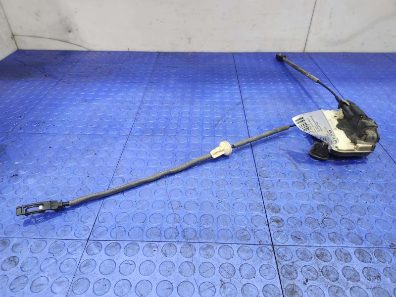 2015 Volkswagen Golf Front Door Latch
