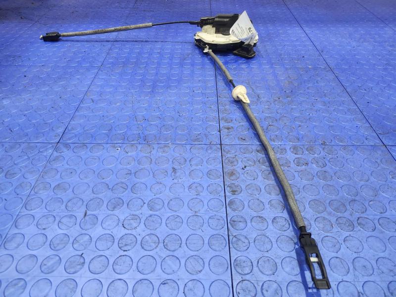 2015 Volkswagen Golf Front Door Latch