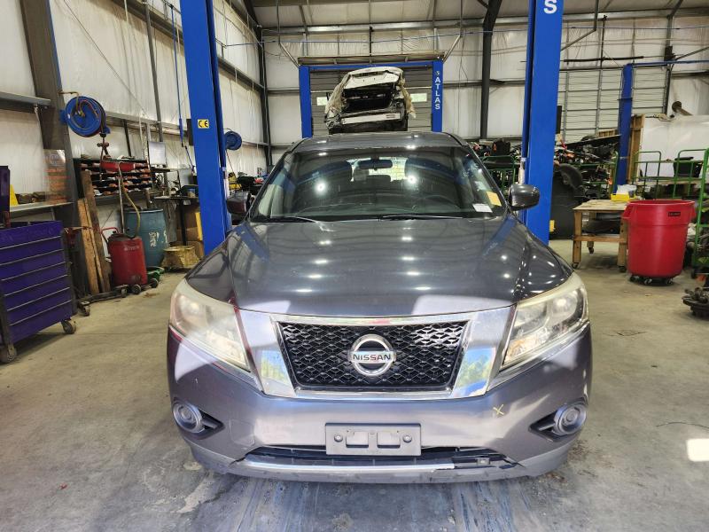 2013 Nissan Pathfinder Fuel Tank Door