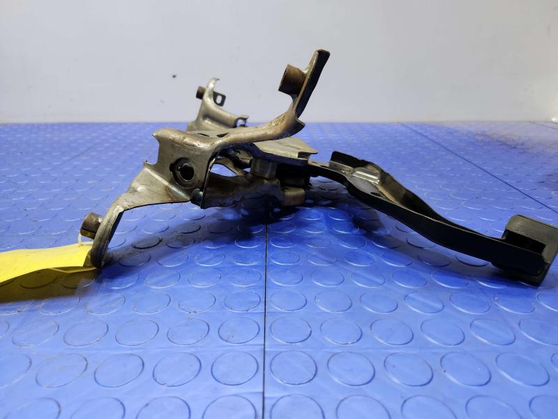 2014-2020 Infiniti QX60 Parking Brake Control Lever Pedal Assembly OEM 36010-3KA0A