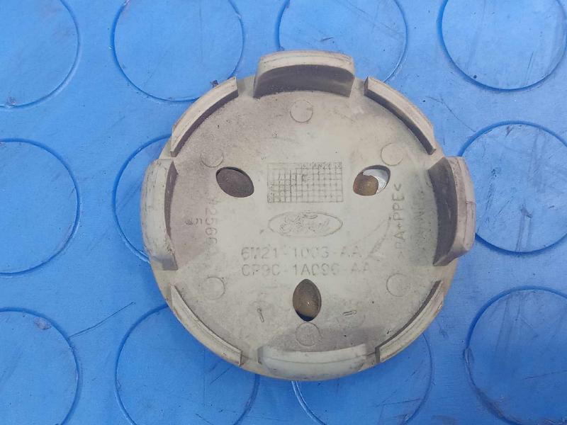 2013 Ford Focus Center Cap