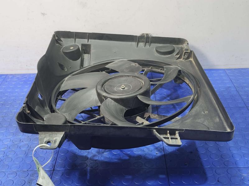 2003 Lincoln Town Car Electric Cooling Motor